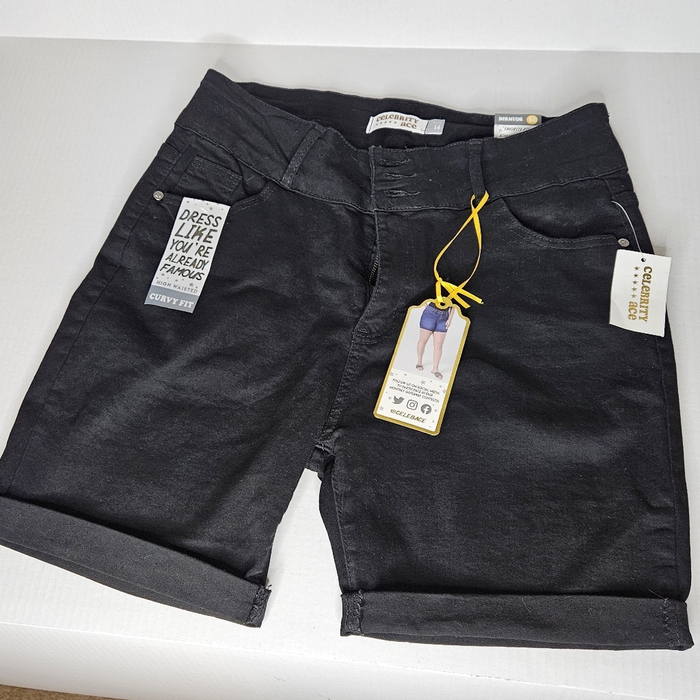 Celebrity Ace Women's Black Denim Shorts Bermuda Size 14 Curvy High Waisted  NWT